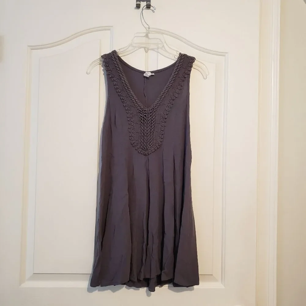 Others Follow Gray Sleeveless Top